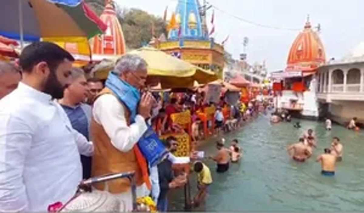 लोकसभा चुनाव 2024 : त्रिवेंद्र सिंह रावत ने हरिद्वार में मां गंगा की पूजा कर शुरू किया प्रचार अभियान